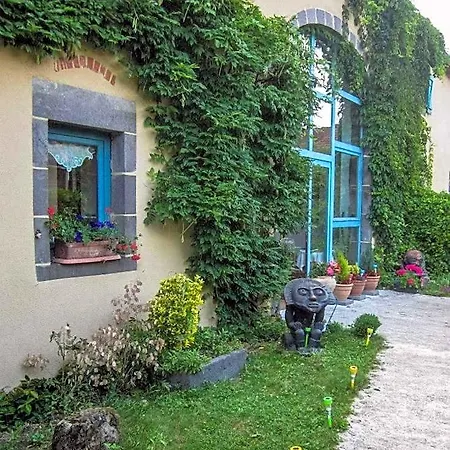 Alojamento de Acomodação e Pequeno-almoço D'hôtes Le Peyroux Montcel (Puy-de-Dome)
