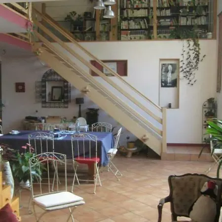 D'hotes Le Peyroux Nocleg ze śniadaniem 3*