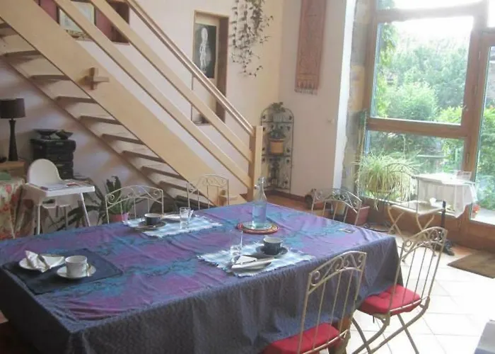 D'hotes Le Peyroux Bed & Breakfast